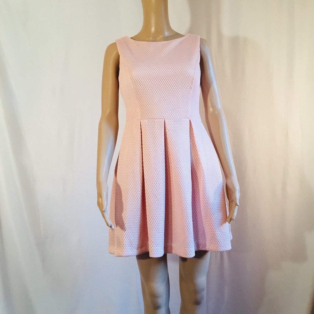 ModCloth Brio Ixia Pink Textured Party Dress